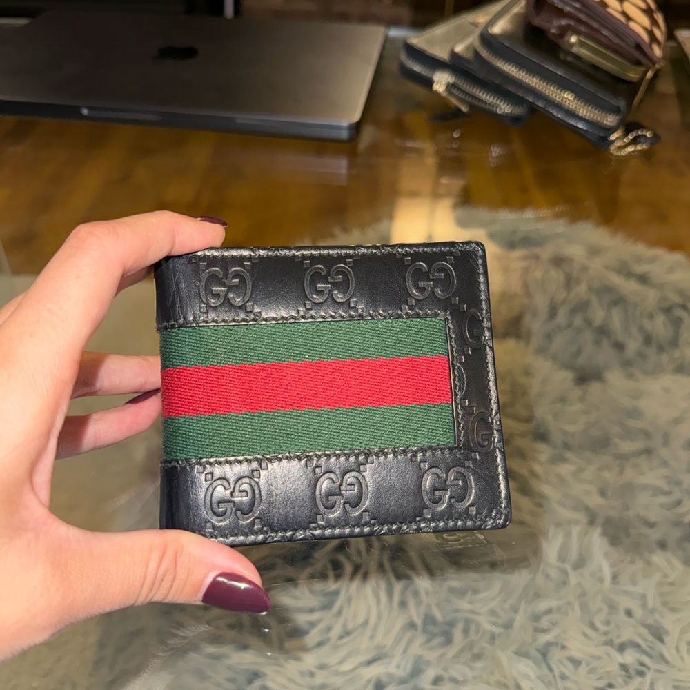 Gucci Black Leather Card Holder with Red and Green Stripe